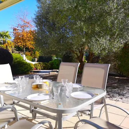 Holiday home Les Oliviers - Maison 6-8 Personnes *