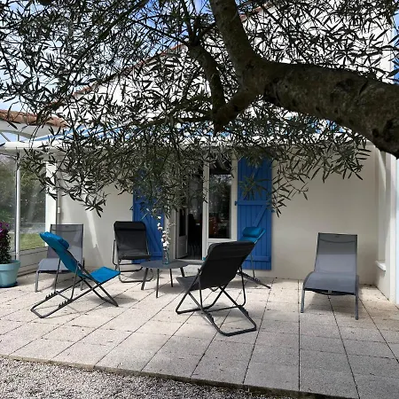Les Oliviers - Maison 6-8 Personnes